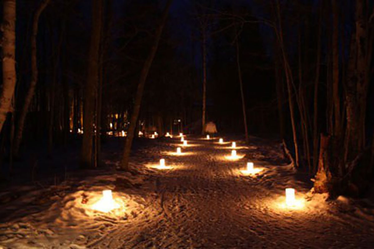 La Crescent Lions Frozen Apple Candlelight Hike